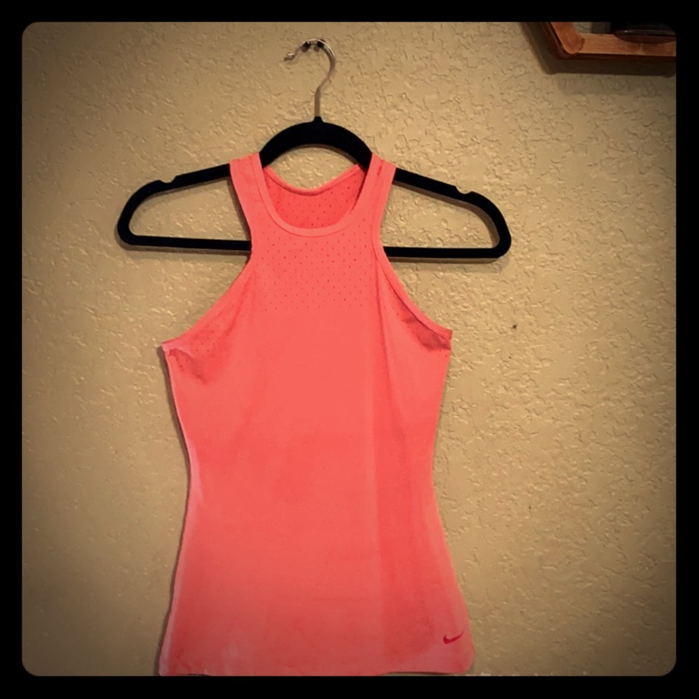 Nike Workout Tank Top 🌺